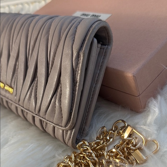 Miu Miu Gray Wallet with Gold Chain - Picture 6 of 14
